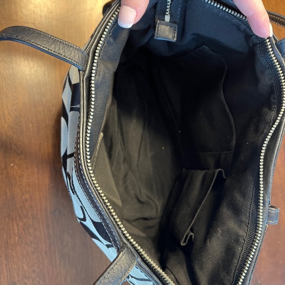 Coach Handbag - Picture 3 of 7